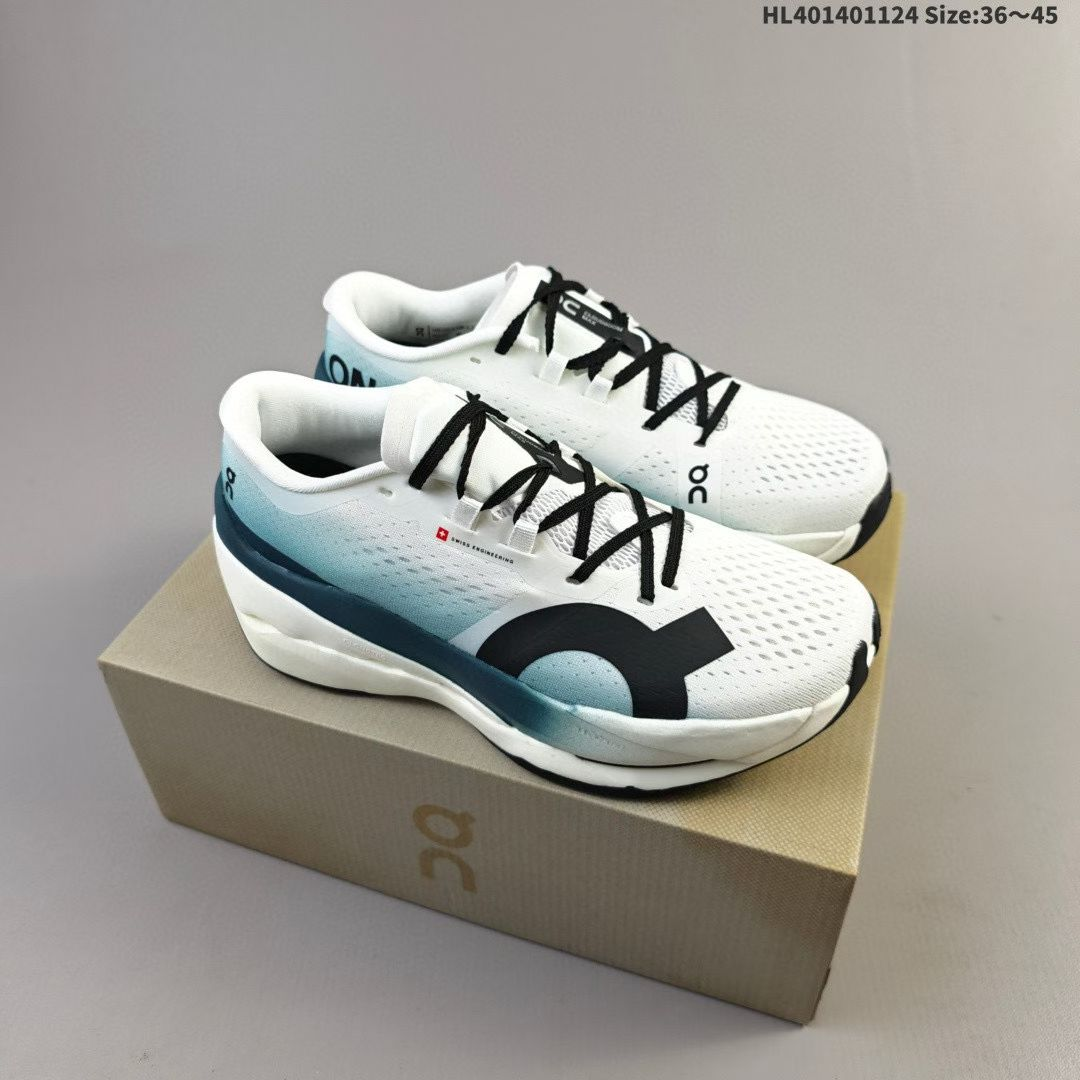 Onang Cloudboom Max, a comfortable, versatile, supportive, and lightweight marathon running shoe