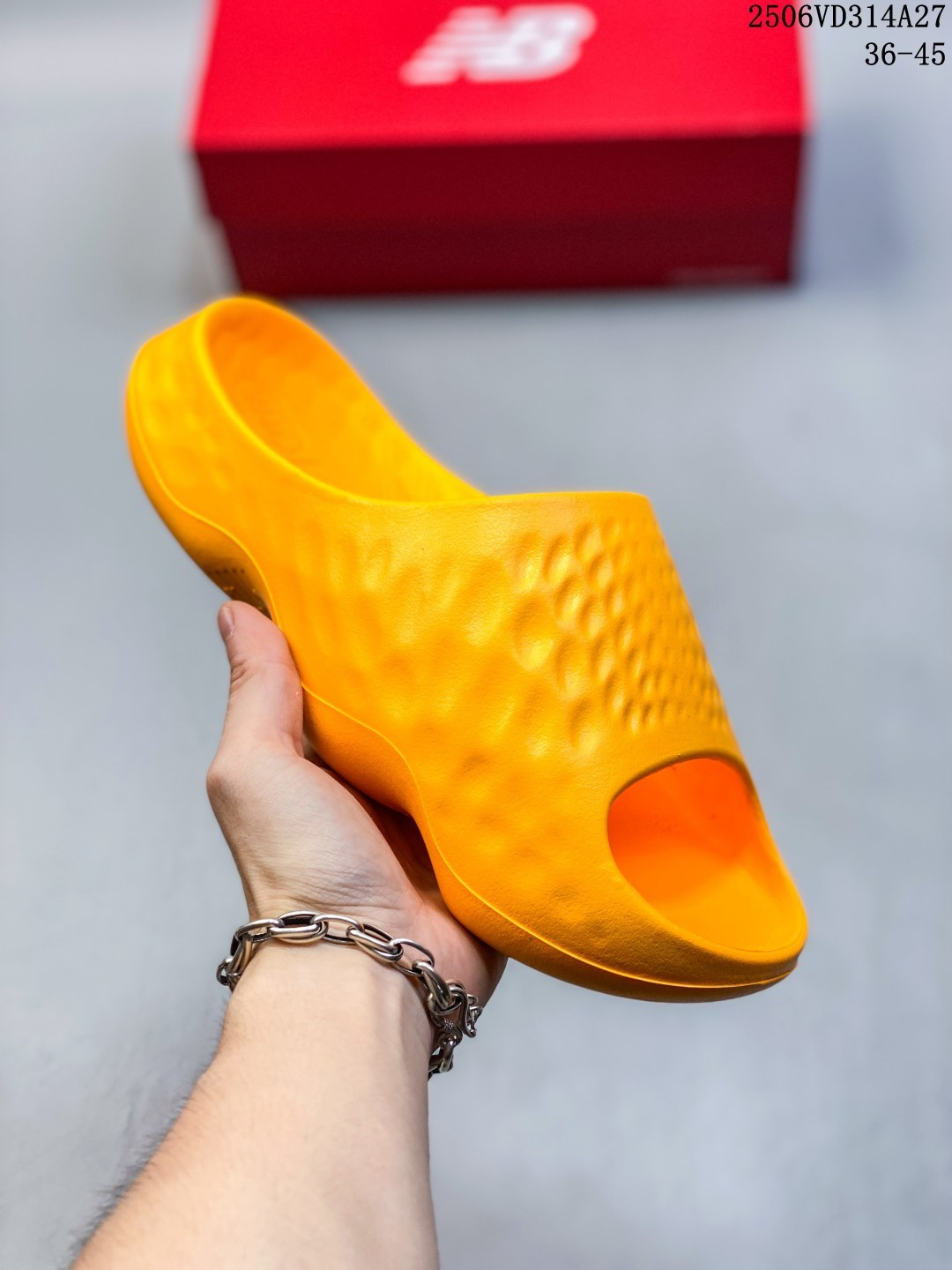 New Balance NB HUP Comfort Slides – the latest model from New Balance, featuring the HUP collection’s stylish one-piece sandals.