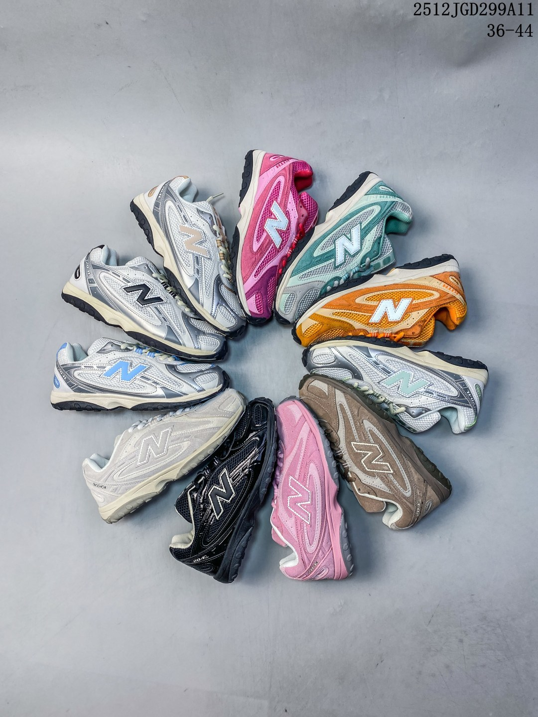 New Balance 204 Series. Retro casual sport shoes with a versatile design, perfect for running.