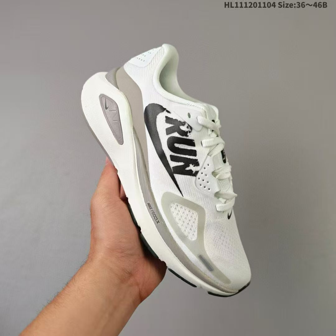 Nike Air Zoom Structure 26 Lightweight Running Shoes The footwear surface is made of breathable engineered mesh material.