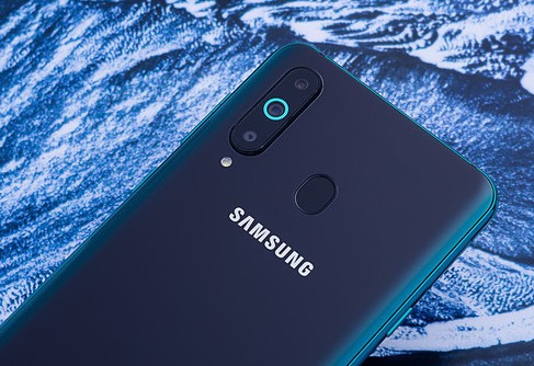 Samsung Galaxy A8s