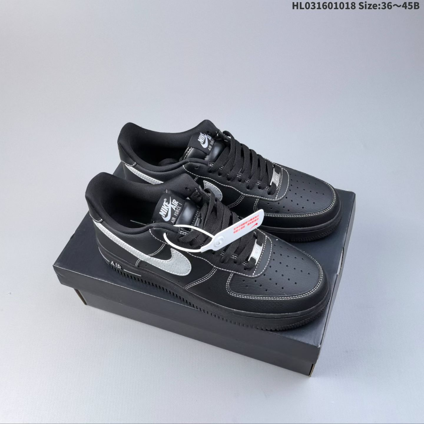 NIKE AIR FORCE 1‘07 Original last and paperboard used to create a genuine, low-cut "Air Force" style shoe.