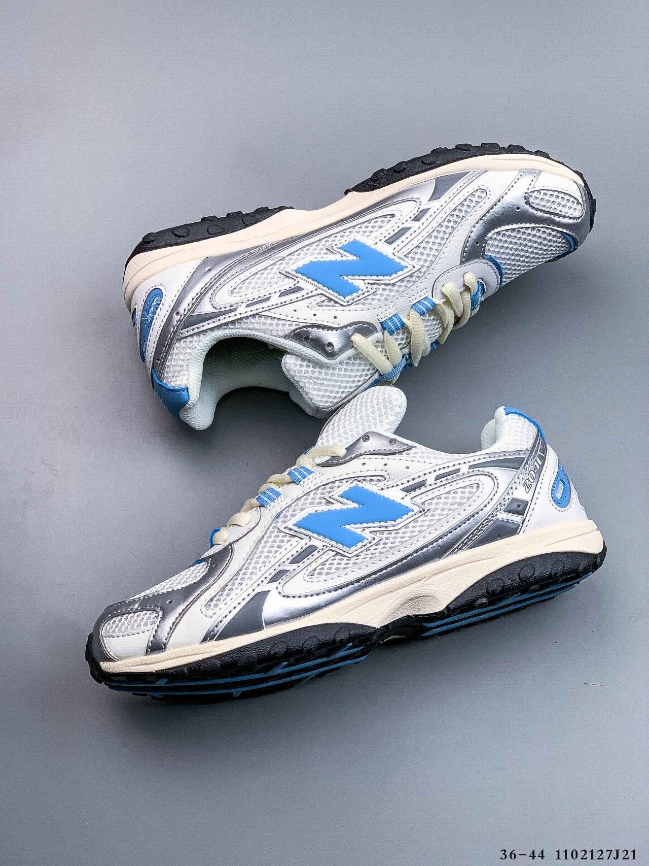 New Balance 204 Series. Retro casual sport shoes with a versatile design, perfect for running.