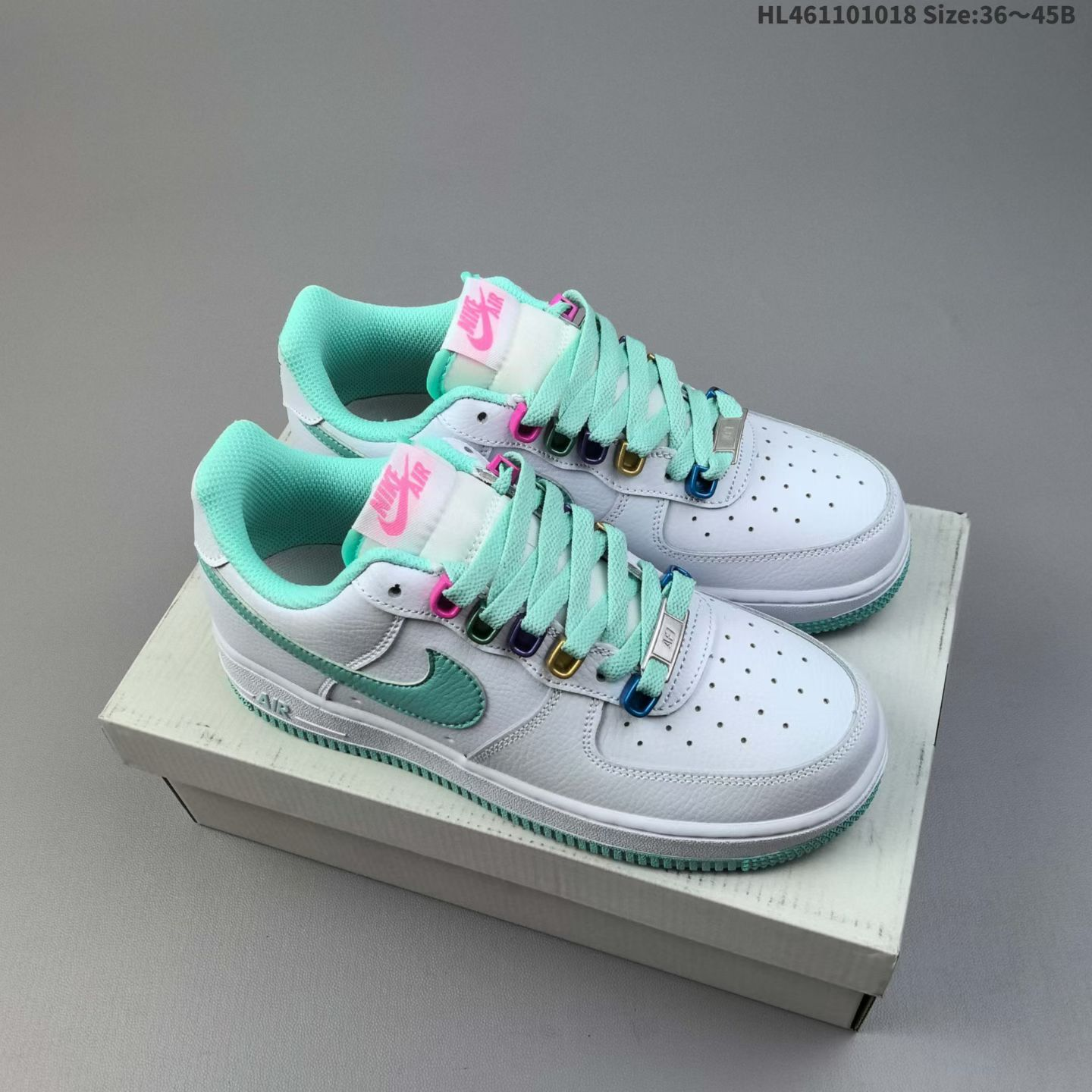 NIKE AIR FORCE 1‘07 Original last and paperboard used to create a genuine, low-cut "Air Force" style shoe.