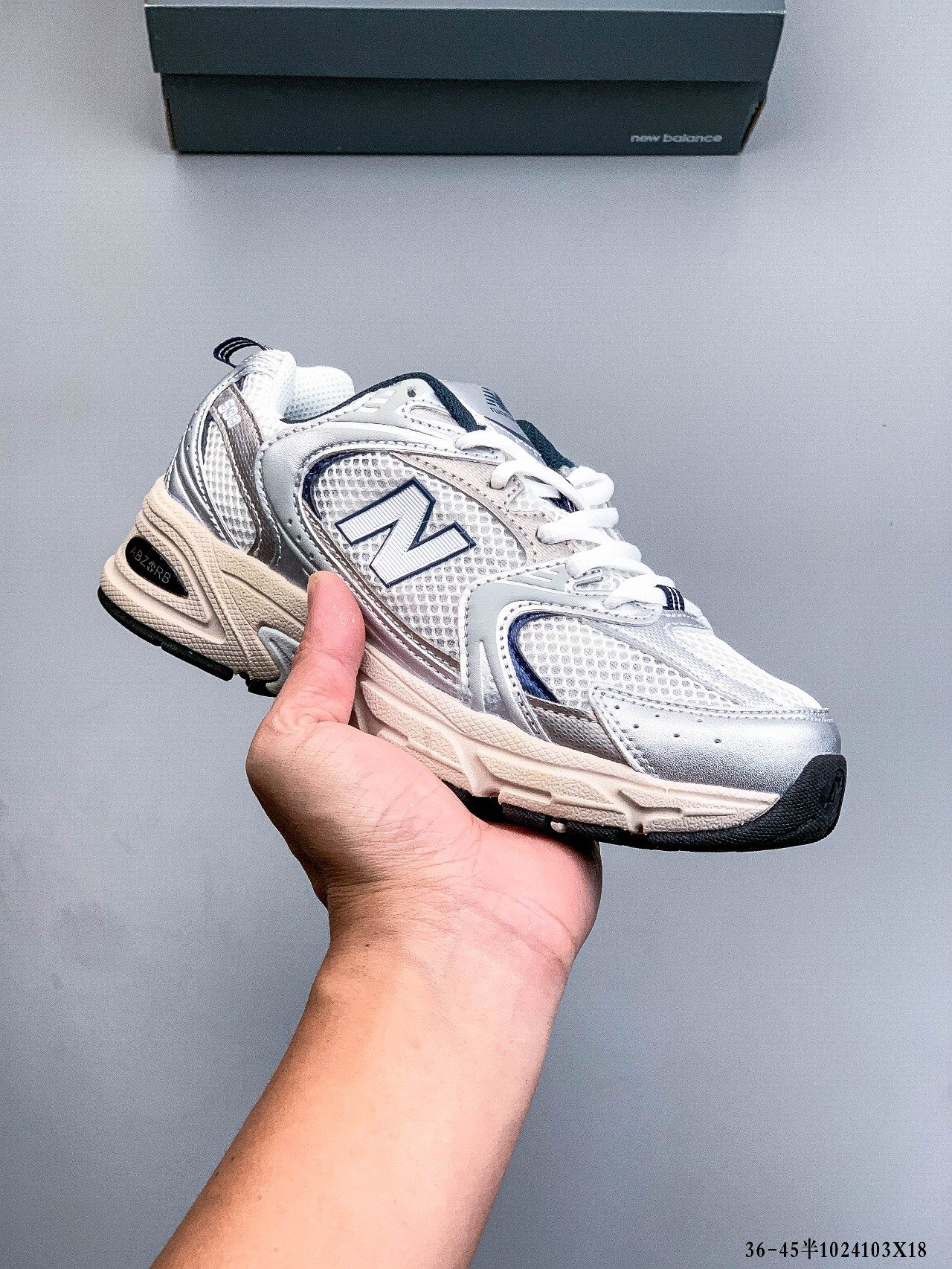 New Balance MR530 series retro