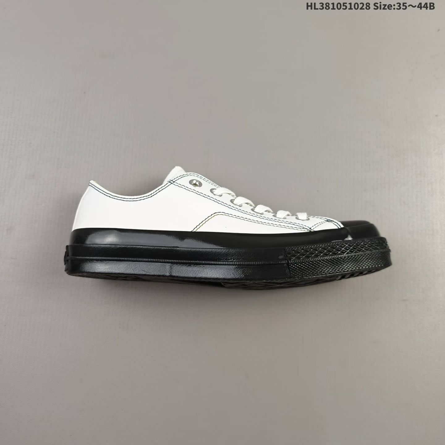 TOYA HORIUCHI x Converse All Star SQUARETOE OX - Square-shaped toe, leather, black color Converse new model, Japan-exclusive, low-cut casual slip-on sneakers