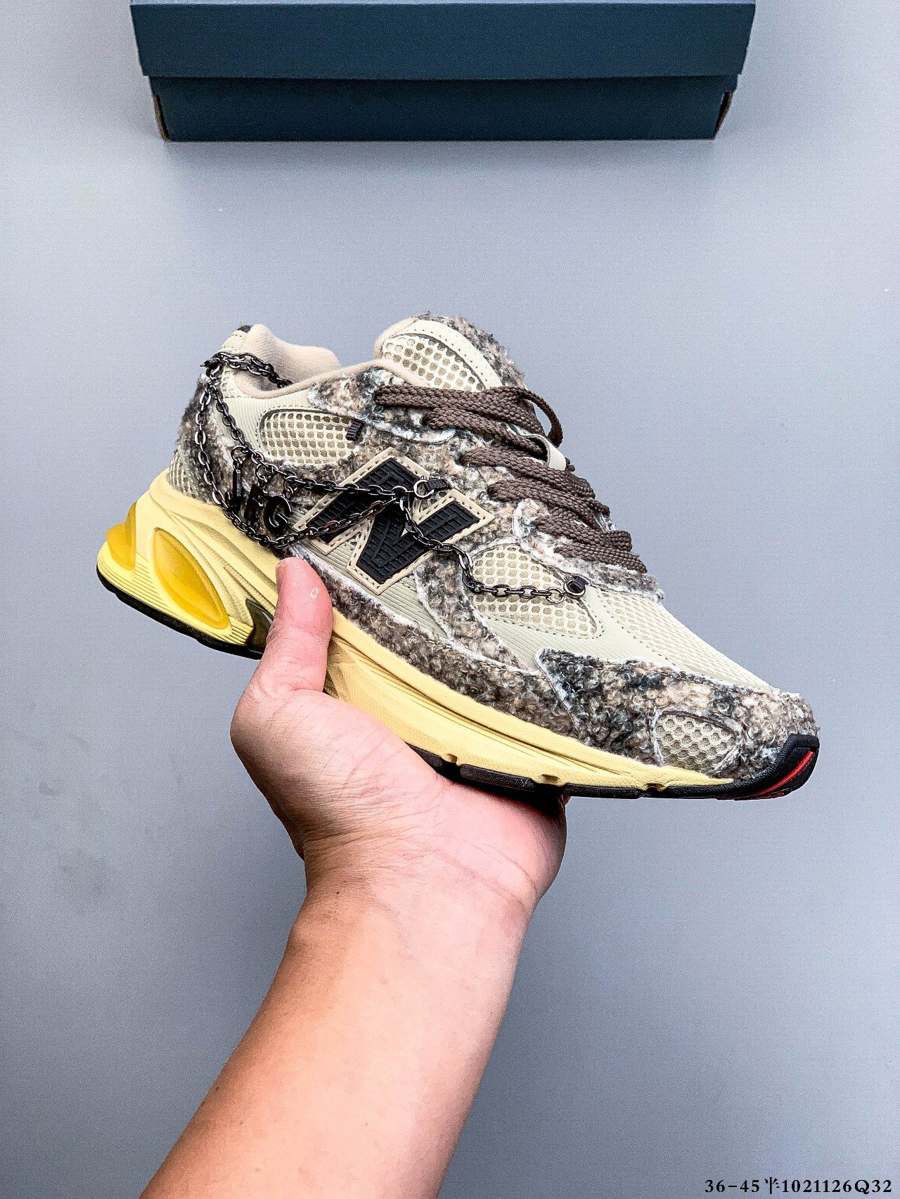 New Balance M2010 series